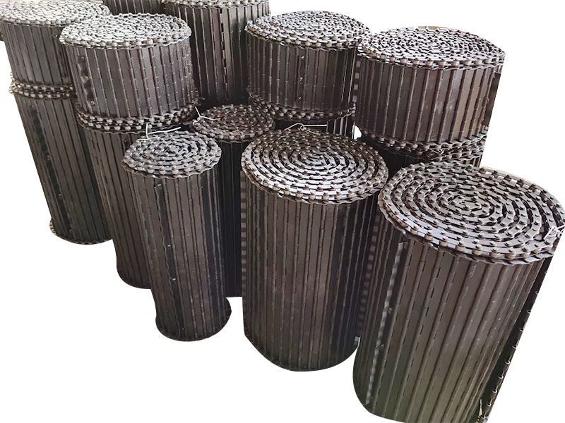 Chip conveyor belt